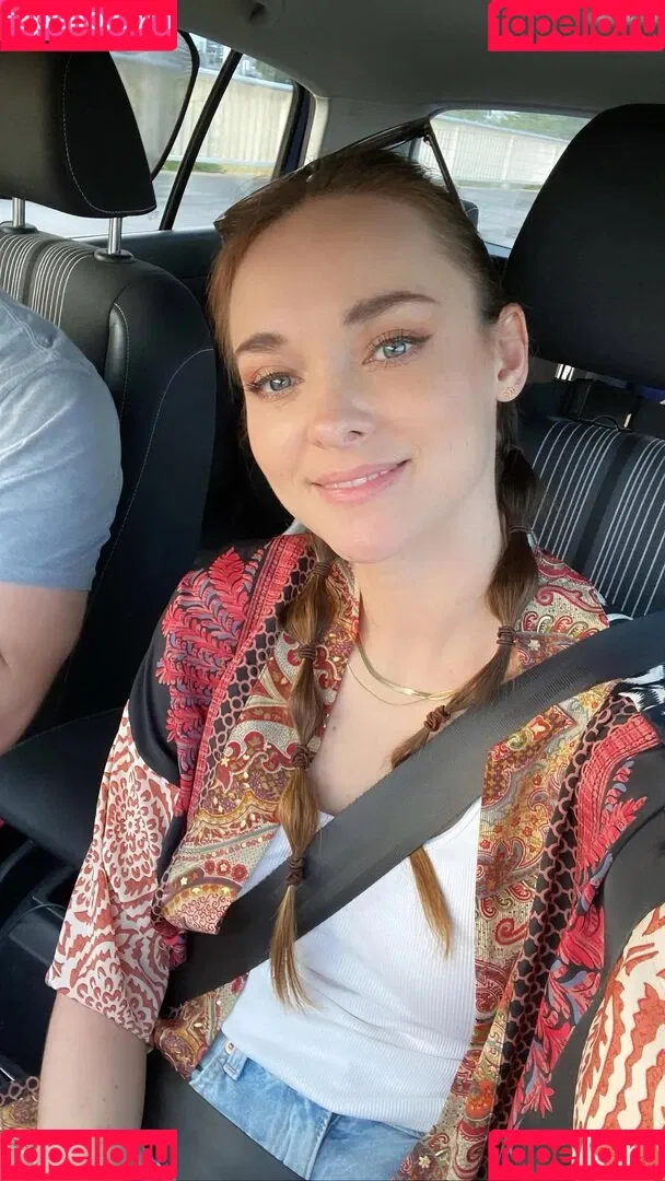 Larissa Rieß Onlyfans Photo Gallery 