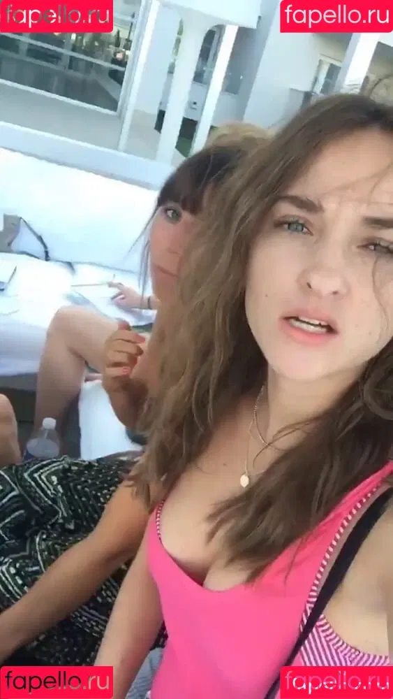 Larissa Rieß Onlyfans Photo Gallery 