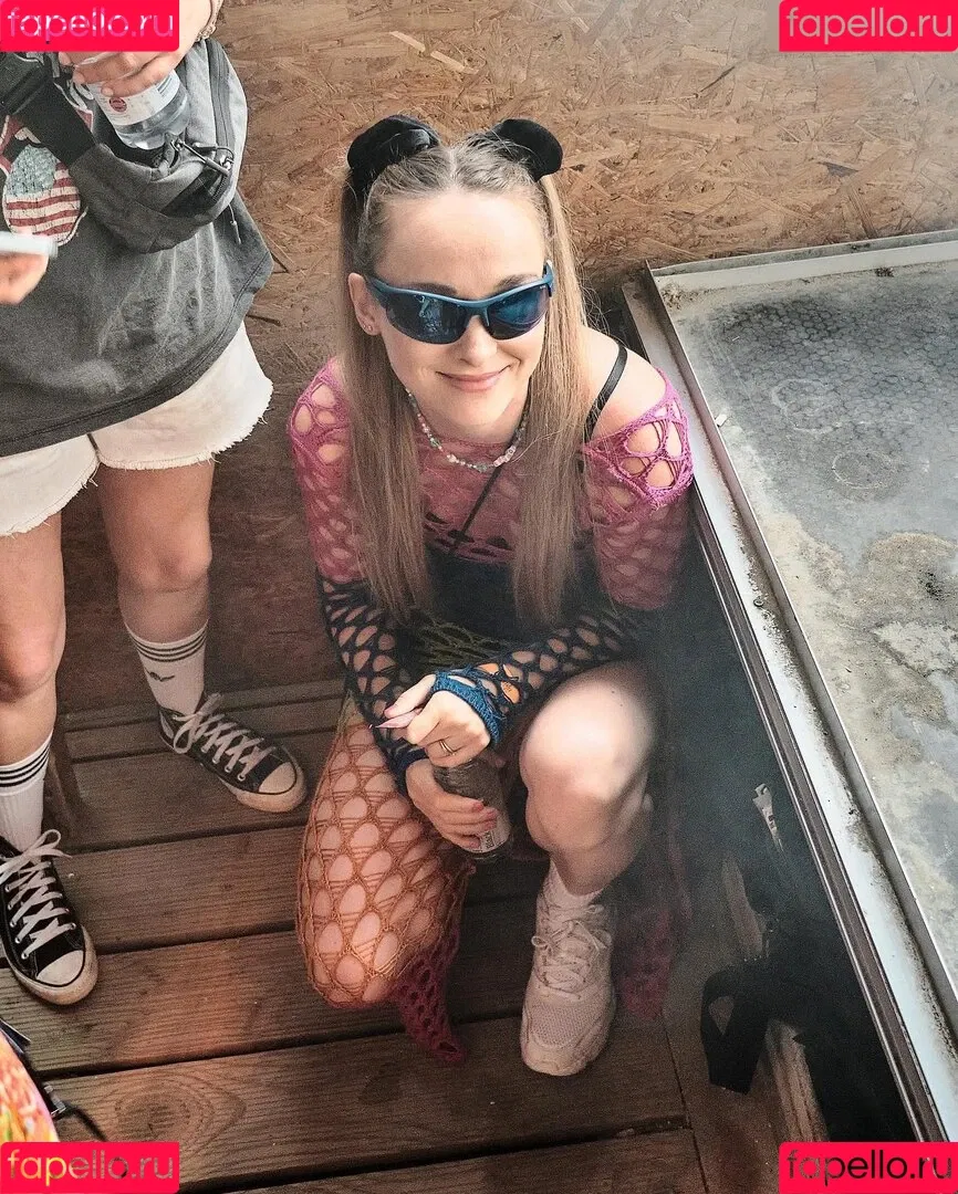Larissa Rieß Onlyfans Photo Gallery 