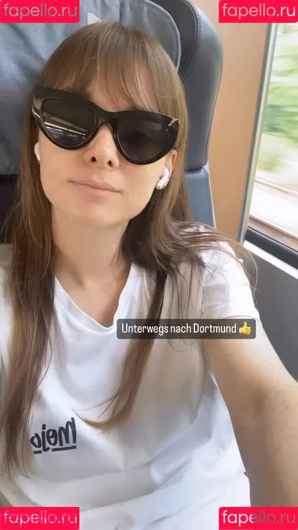 Larissa Rieß Onlyfans Photo Gallery 