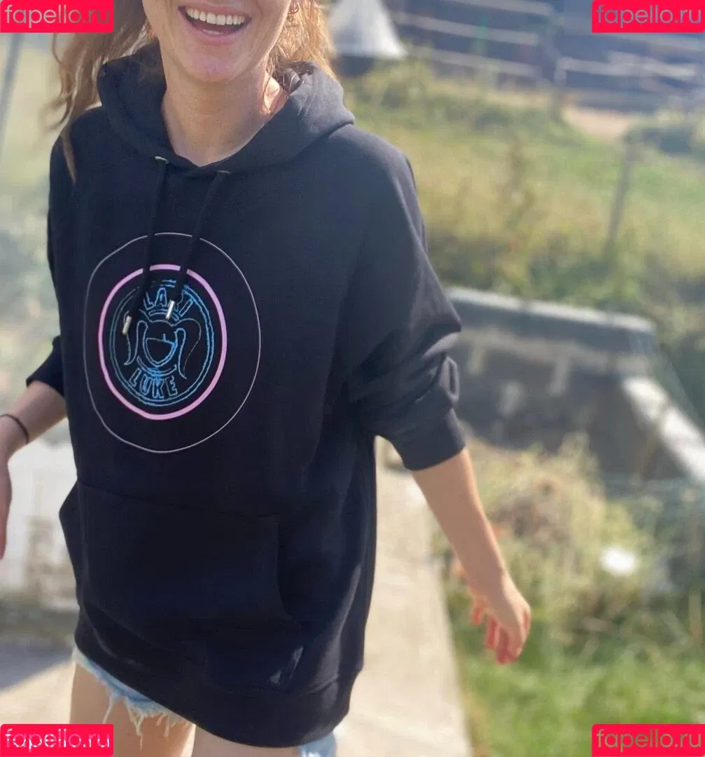 Larissa Rieß Onlyfans Photo Gallery 