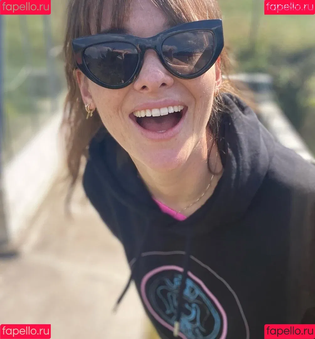 Larissa Rieß Onlyfans Photo Gallery 
