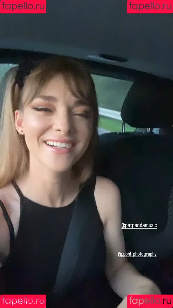 Larissa Rieß Onlyfans Photo Gallery 
