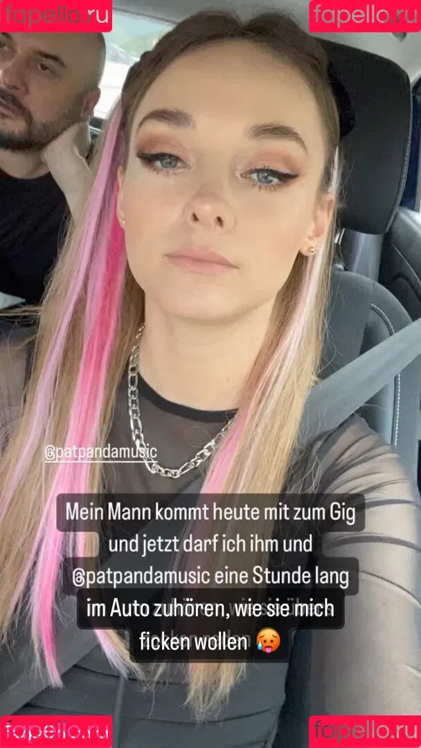 Larissa Rieß Onlyfans Photo Gallery 