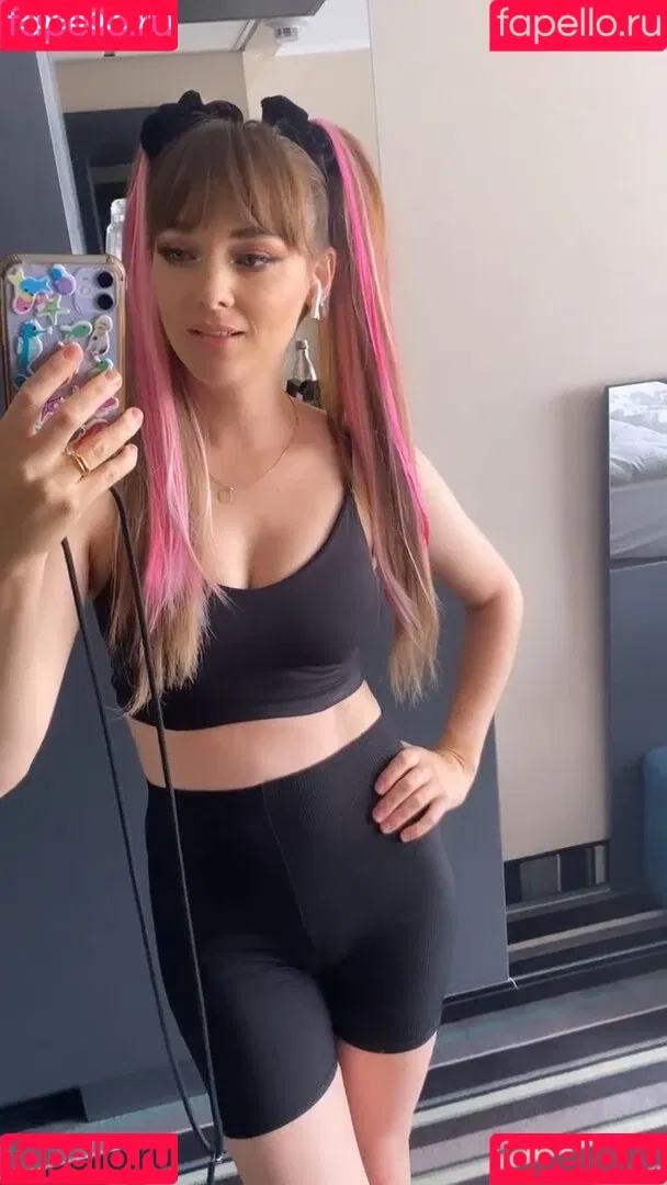 Larissa Rieß Onlyfans Photo Gallery 