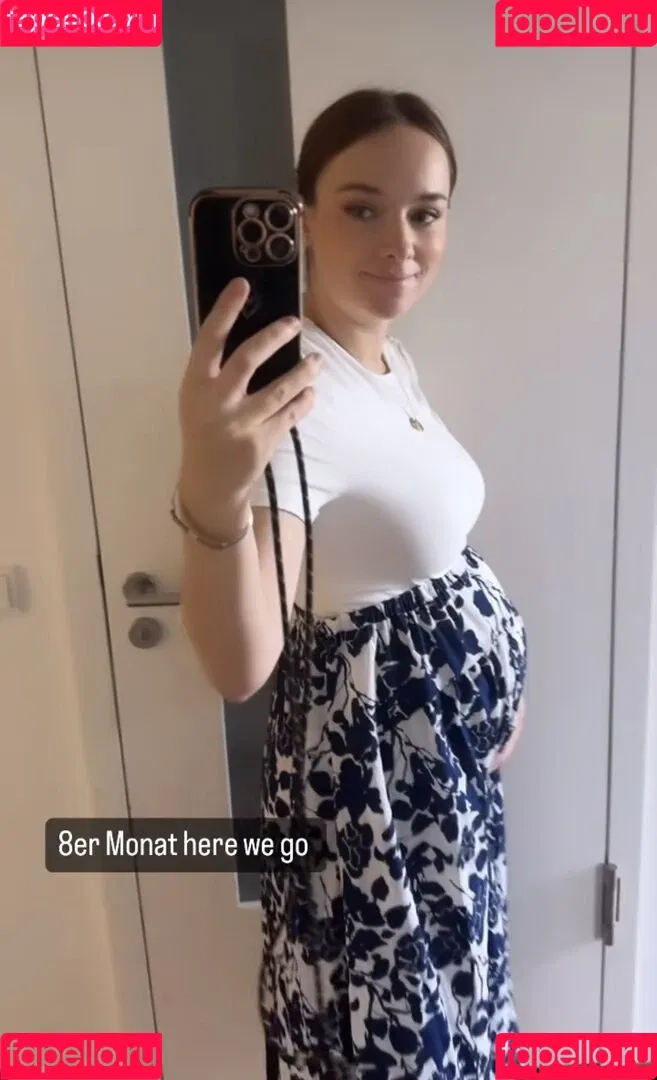 Larissa Rieß Onlyfans Photo Gallery 