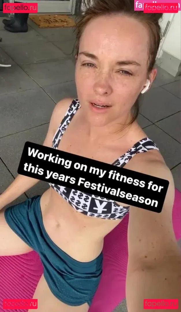 Larissa Rieß Onlyfans Photo Gallery 