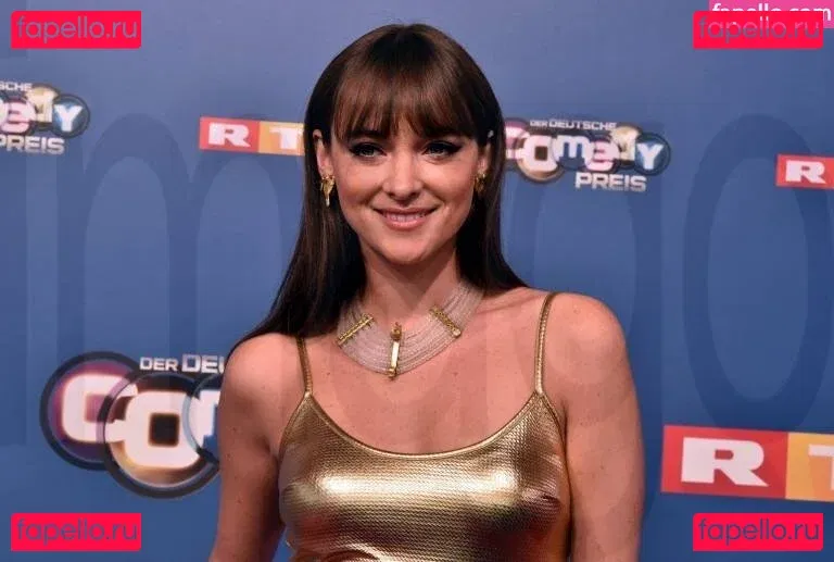 Larissa Rieß Onlyfans Photo Gallery 