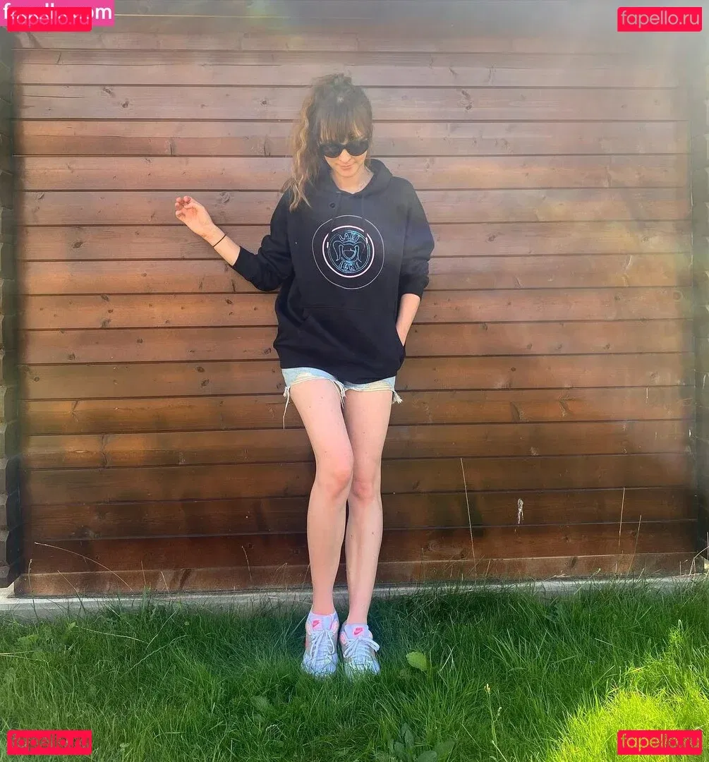 Larissa Rieß Onlyfans Photo Gallery 