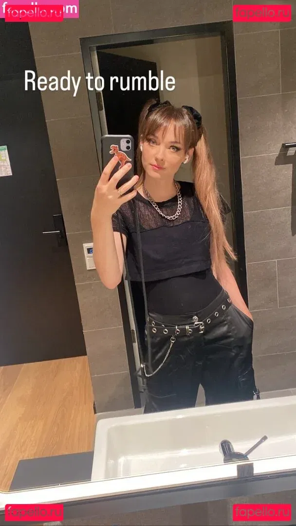 Larissa Rieß Onlyfans Photo Gallery 