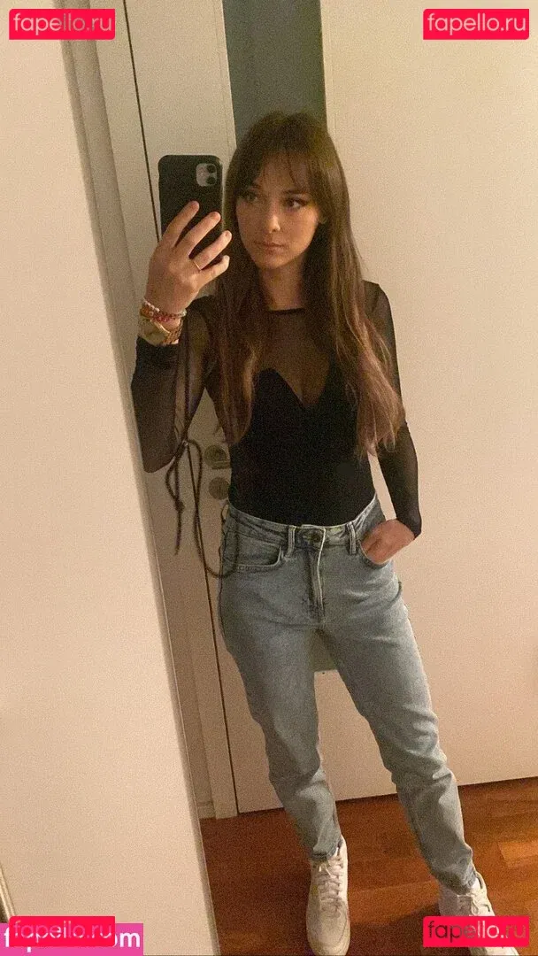 Larissa Rieß Onlyfans Photo Gallery 