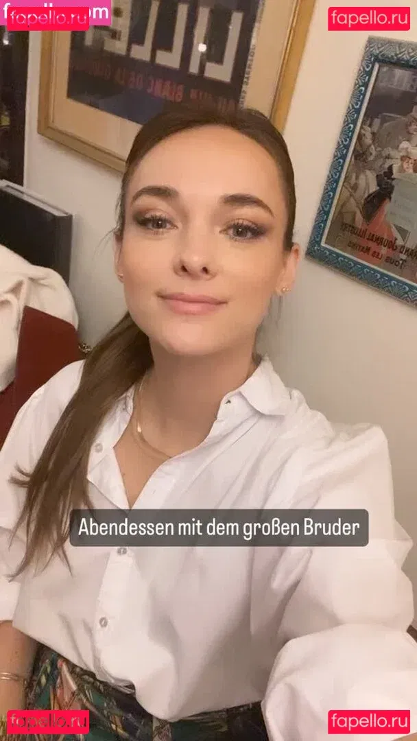 Larissa Rieß Onlyfans Photo Gallery 