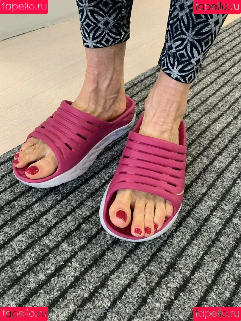 jenny_38piedi Onlyfans Photo Gallery 