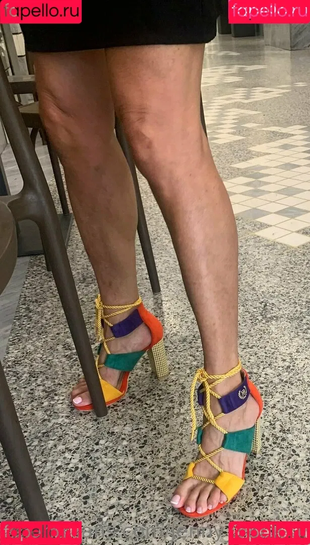 jenny_38piedi Onlyfans Photo Gallery 