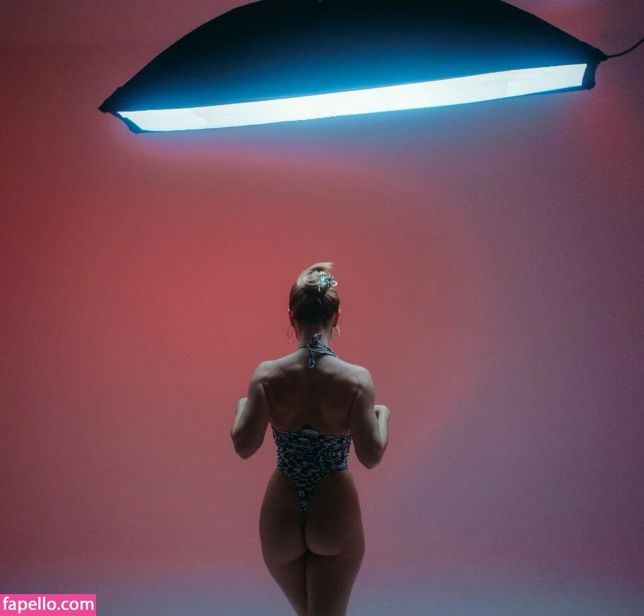 Aruchidi ASMR Onlyfans Photo Gallery 