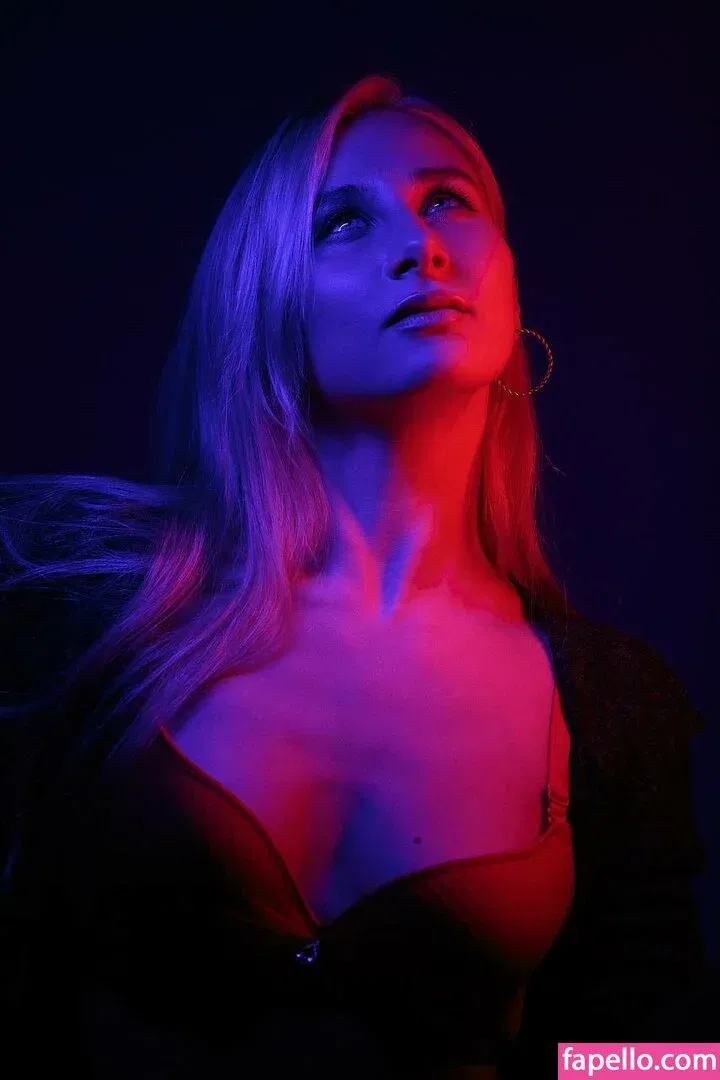 Aruchidi ASMR Onlyfans Photo Gallery 