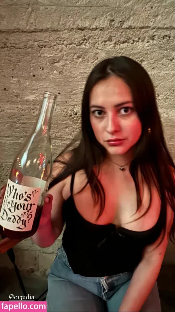 Claudia Perez Onlyfans Photo Gallery 