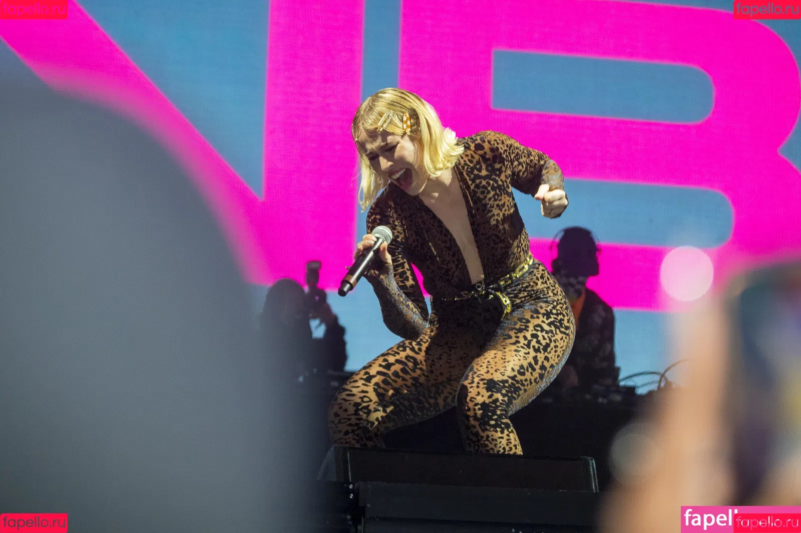 Natasha Bedingfield Onlyfans Photo Gallery 