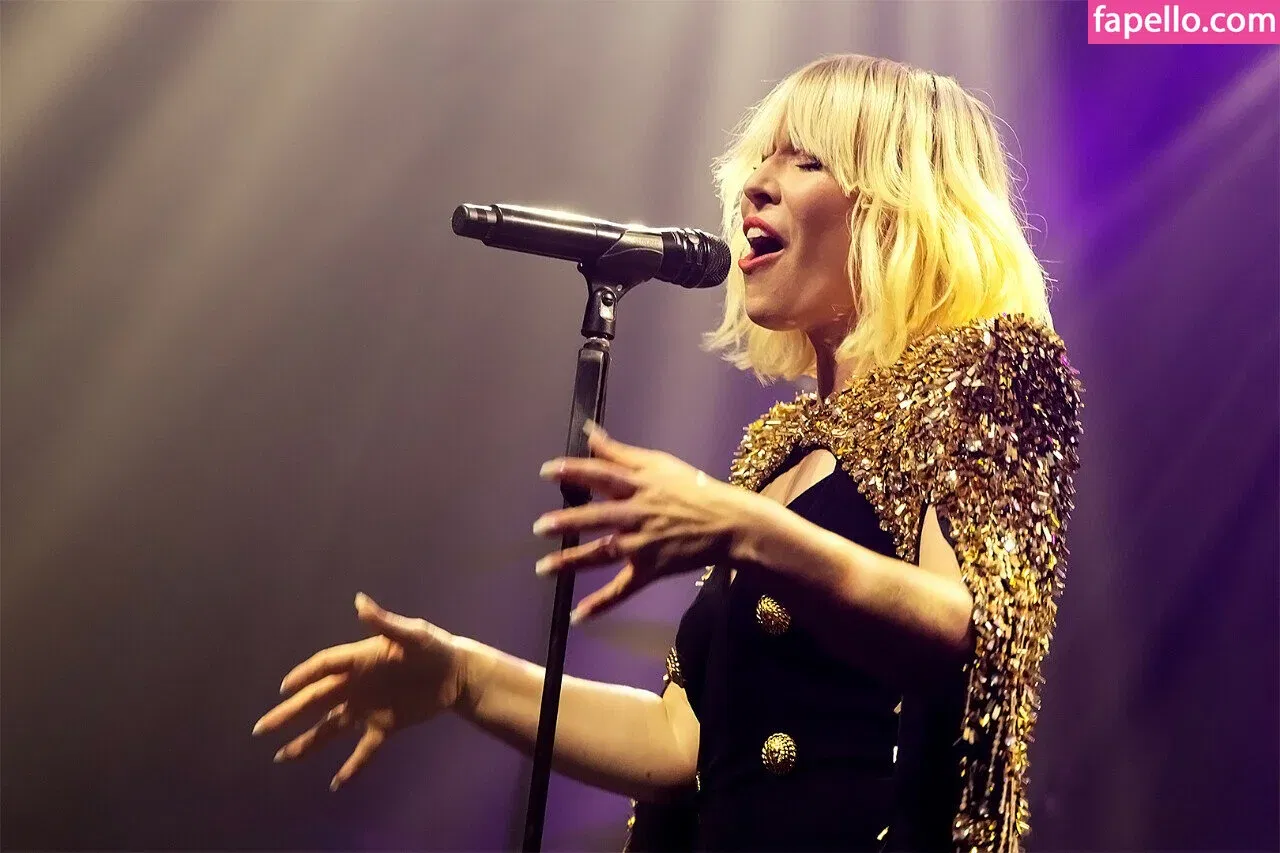 Natasha Bedingfield Onlyfans Photo Gallery 