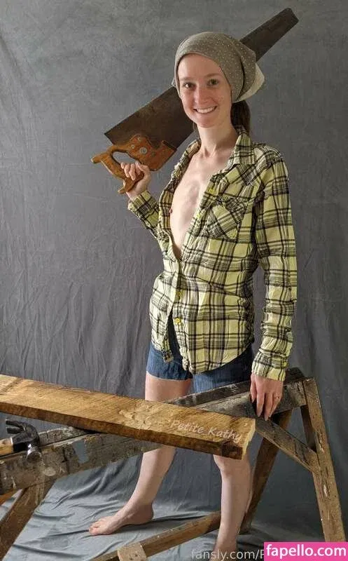 Petite_Kathy Onlyfans Photo Gallery 