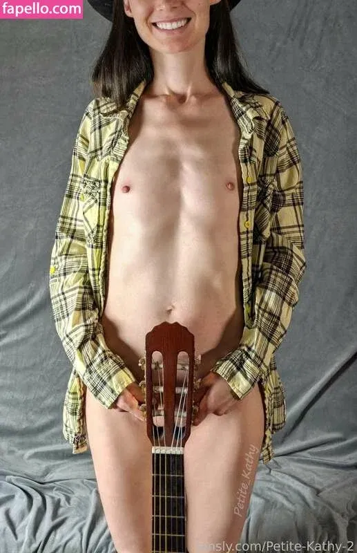 Petite_Kathy Onlyfans Photo Gallery 