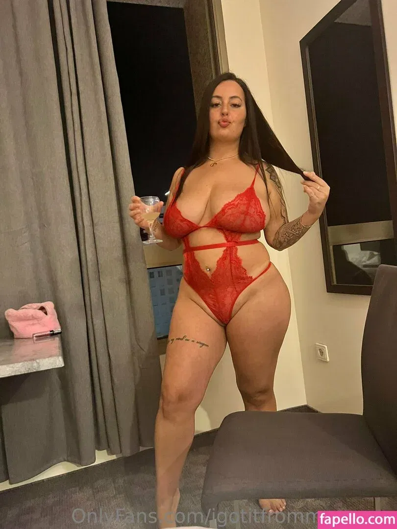 igotitfrommymama Onlyfans Photo Gallery 