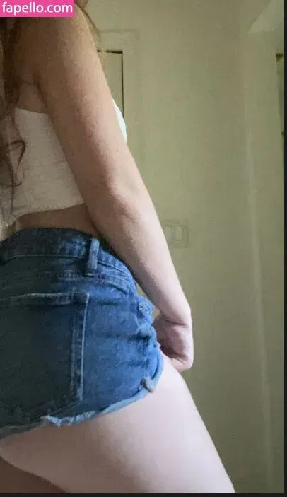 thqttie Onlyfans Photo Gallery 