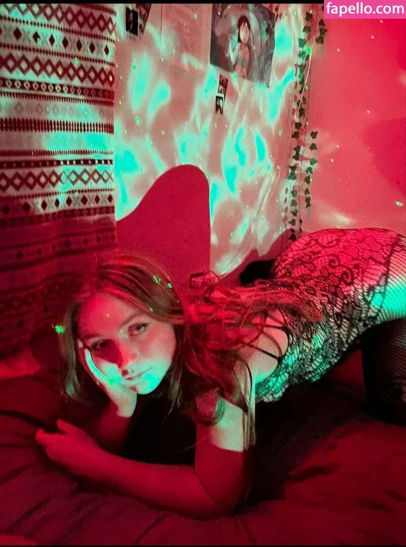 thqttie Onlyfans Photo Gallery 