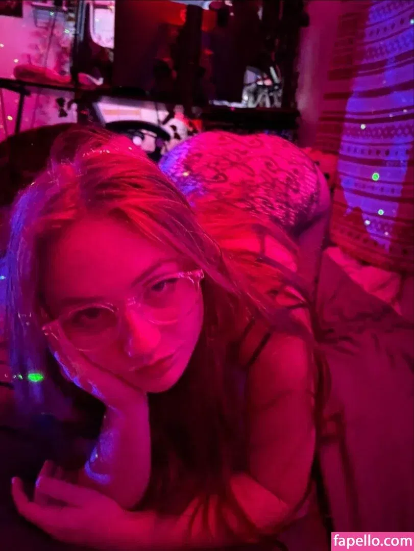 thqttie Onlyfans Photo Gallery 