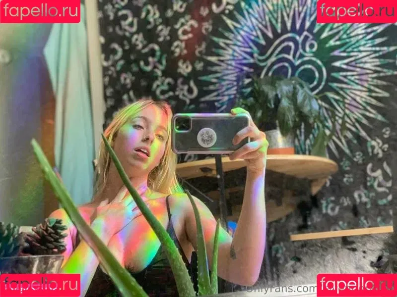 Tatyum Onlyfans Photo Gallery 