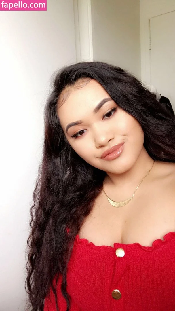 Tatyum Onlyfans Photo Gallery 