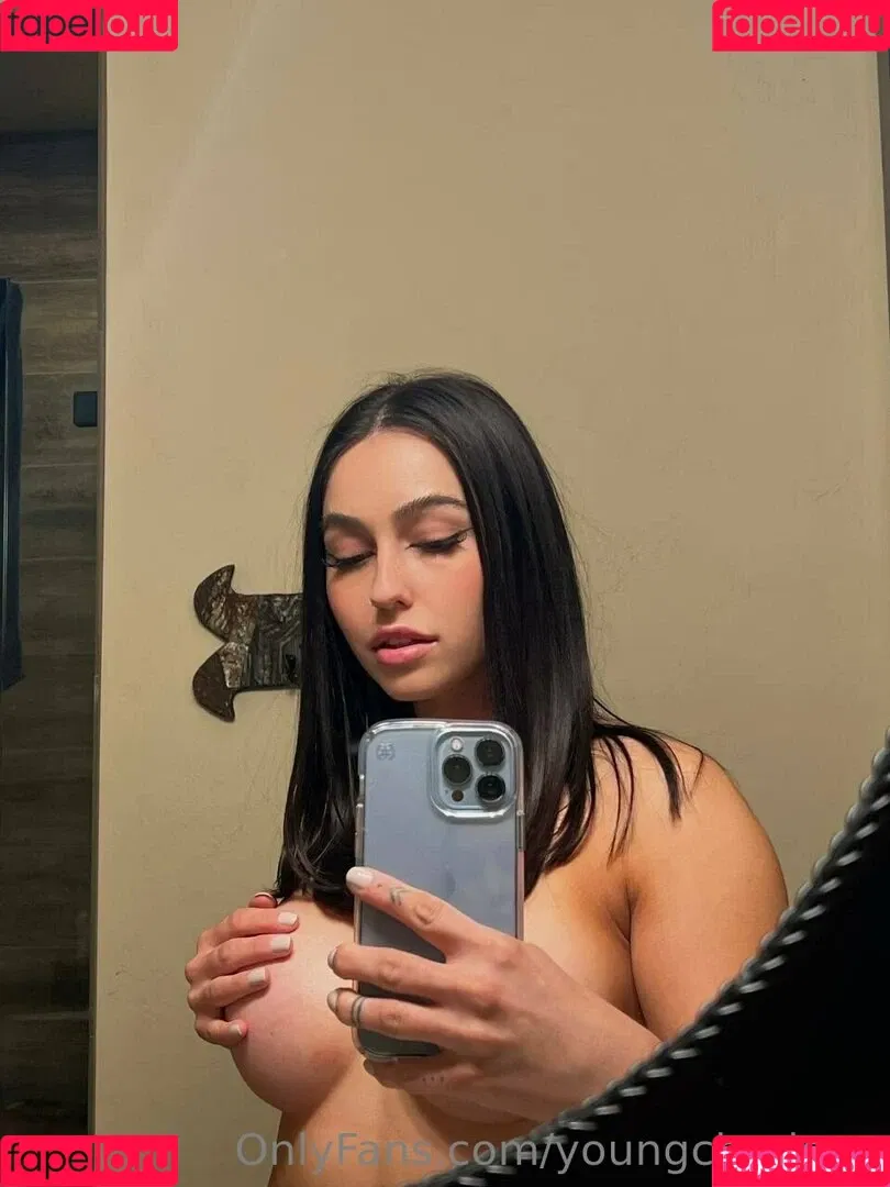 younglaurenvip Onlyfans Photo Gallery 