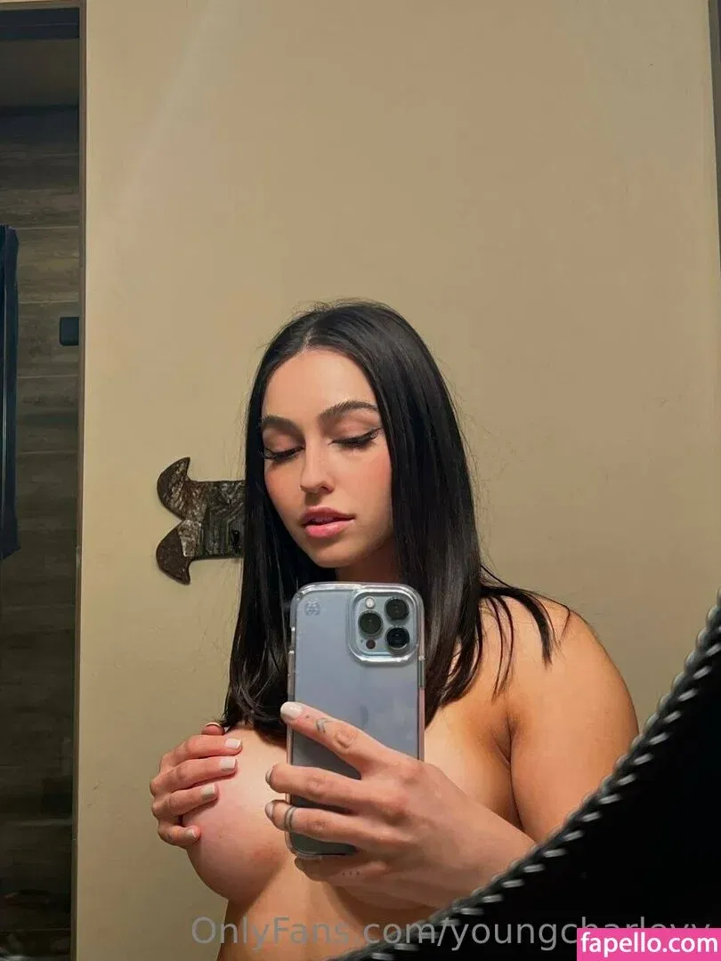 younglaurenvip Onlyfans Photo Gallery 