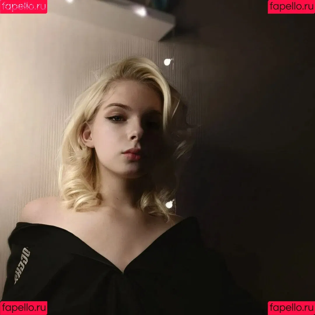 Alexandra Soldanova Onlyfans Photo Gallery 