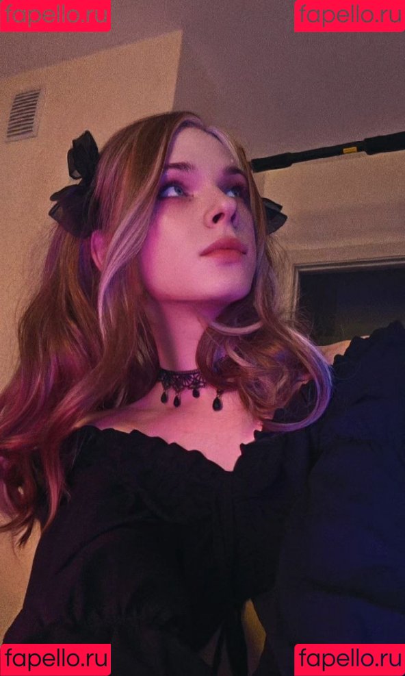 Alexandra Soldanova Nude Onlyfans Photo 5