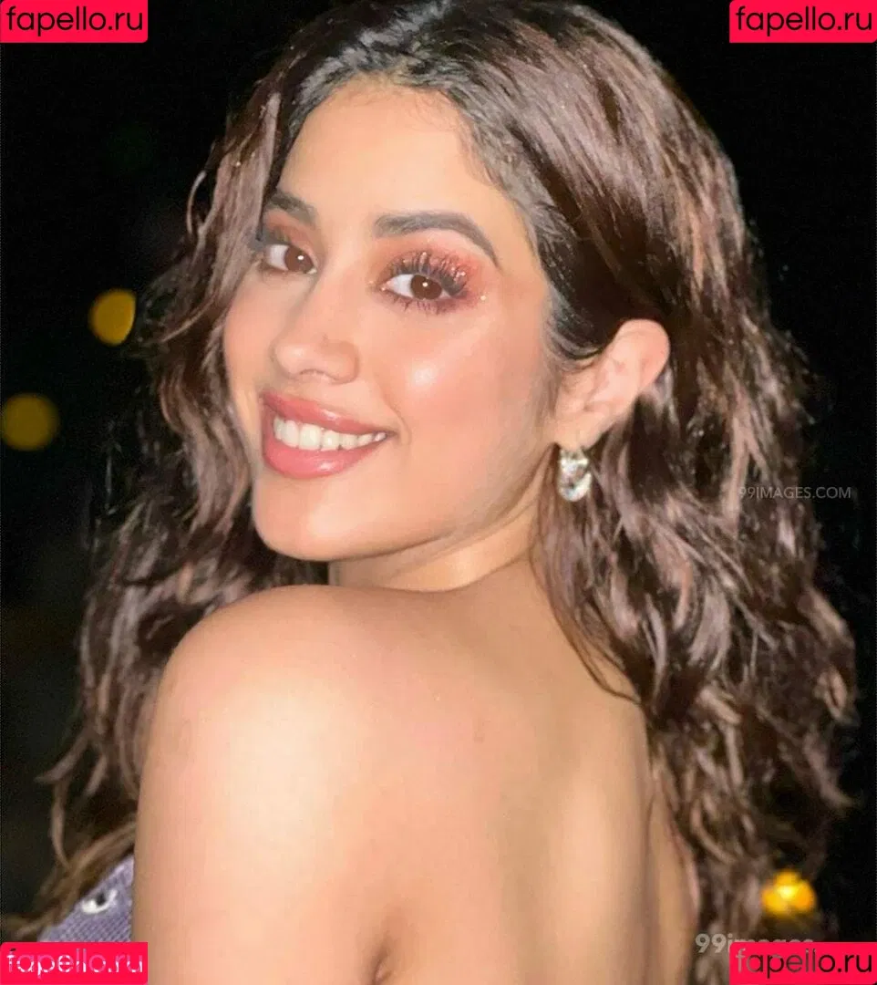 Janhvi Kapoor Onlyfans Photo Gallery 