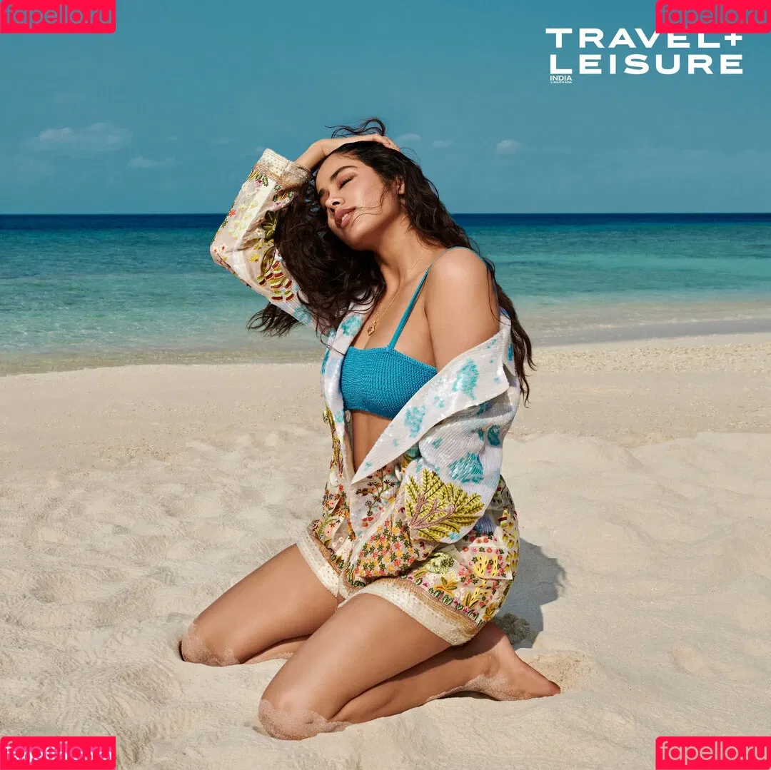 Janhvi Kapoor Onlyfans Photo Gallery 