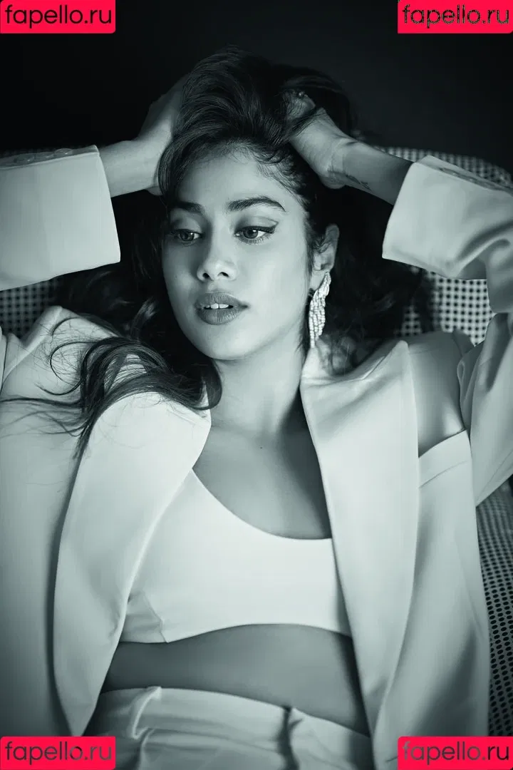 Janhvi Kapoor Onlyfans Photo Gallery 