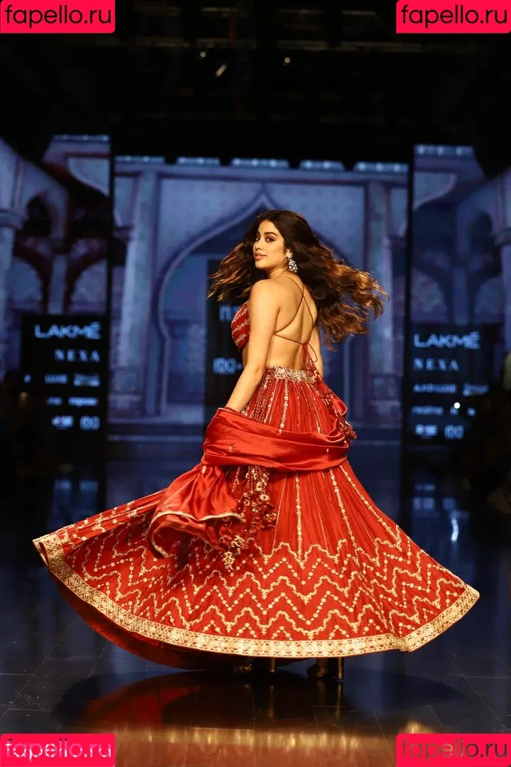 Janhvi Kapoor Onlyfans Photo Gallery 