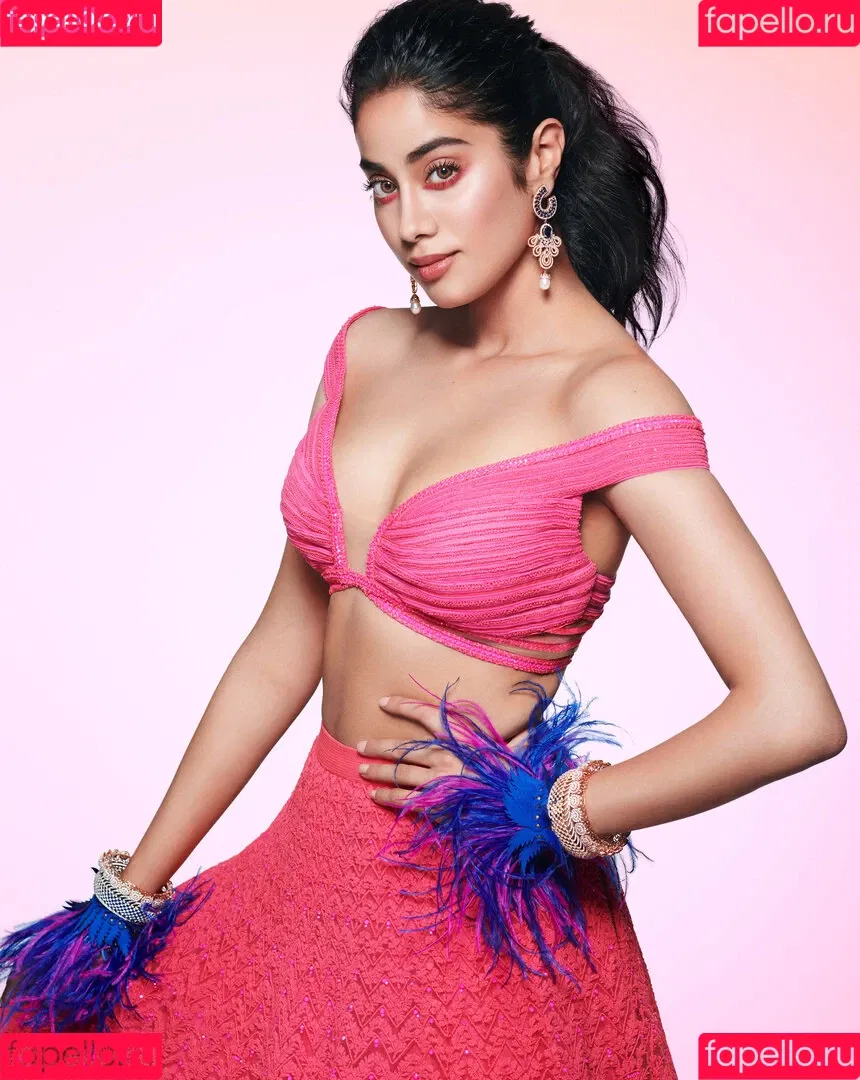 Janhvi Kapoor Onlyfans Photo Gallery 