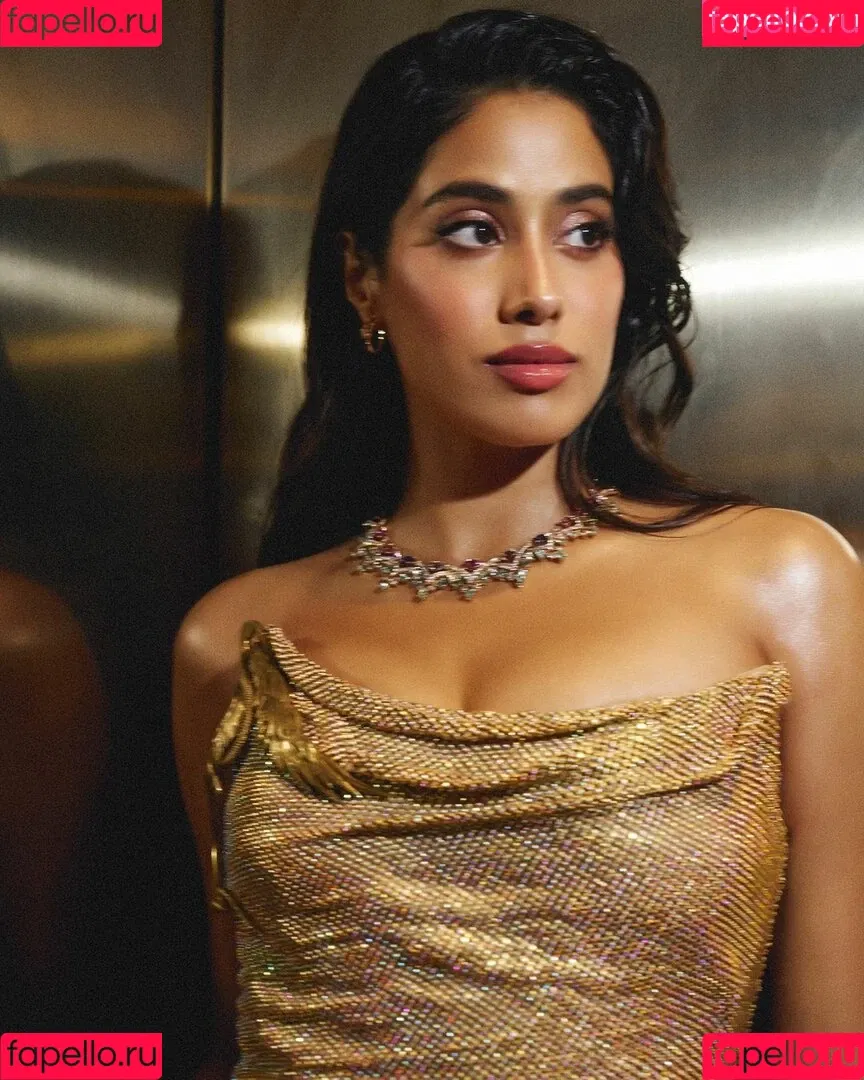Janhvi Kapoor Onlyfans Photo Gallery 
