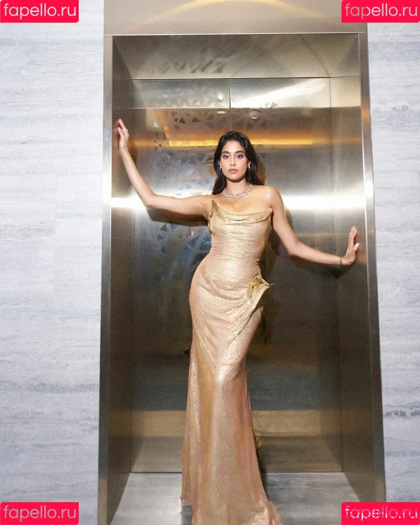 Janhvi Kapoor Onlyfans Photo Gallery 
