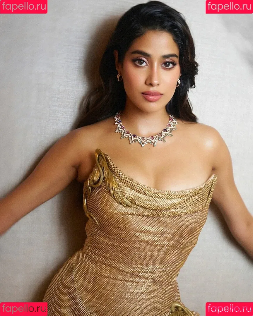 Janhvi Kapoor Onlyfans Photo Gallery 