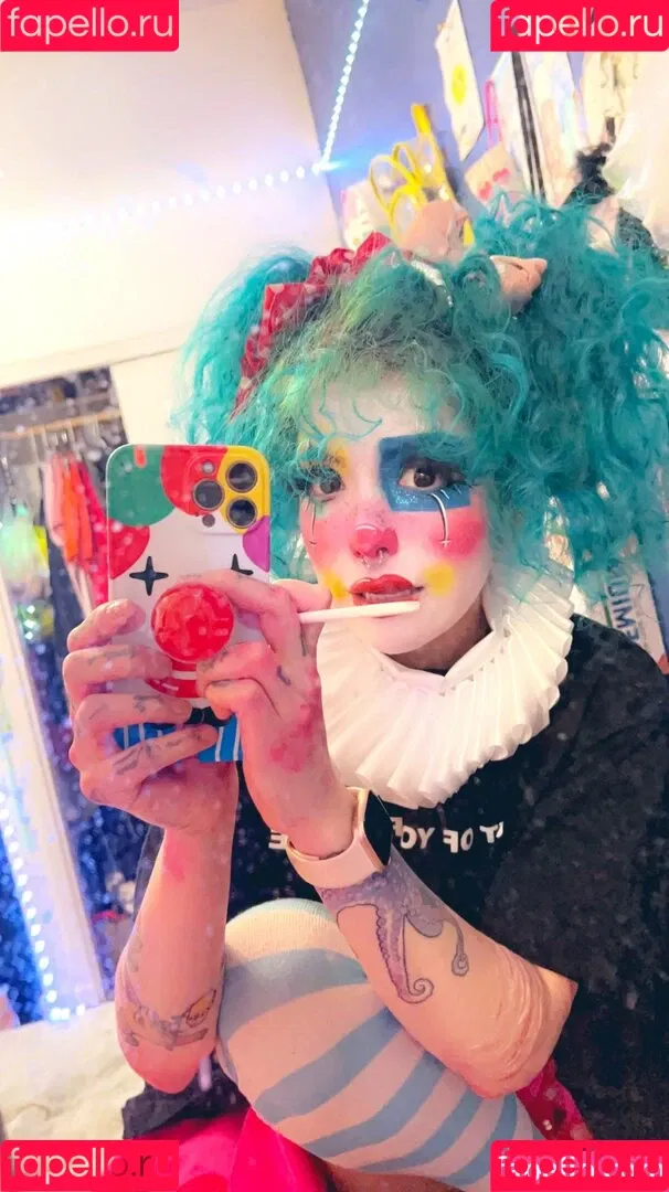 Clown Girls Onlyfans Photo Gallery 