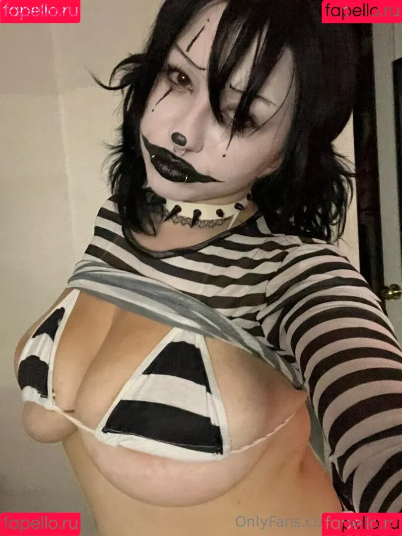 Clown Girls Onlyfans Photo Gallery 