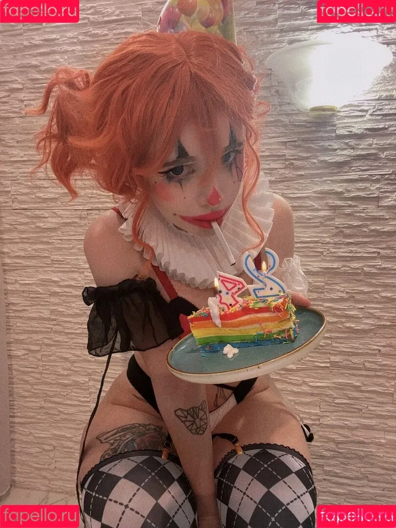 Clown Girls Onlyfans Photo Gallery 