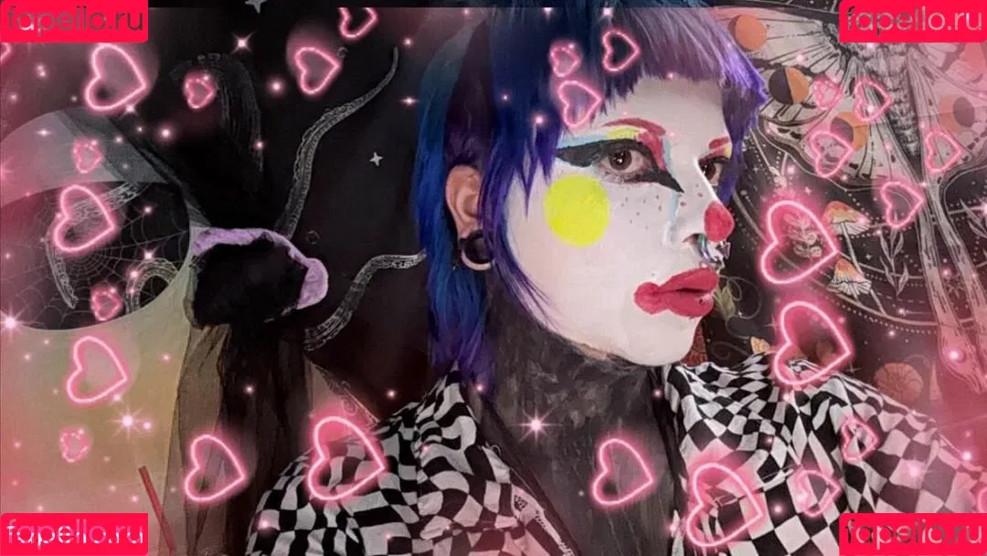Clown Girls Onlyfans Photo Gallery 