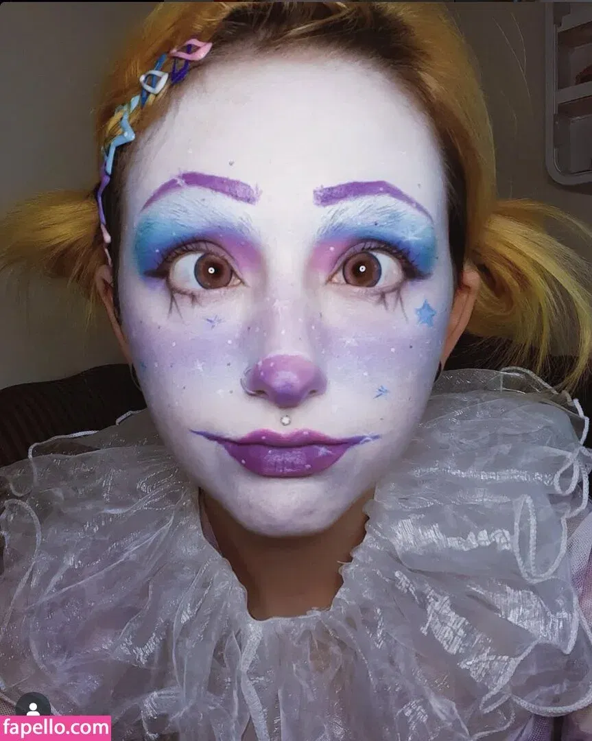 Clown Girls Onlyfans Photo Gallery 