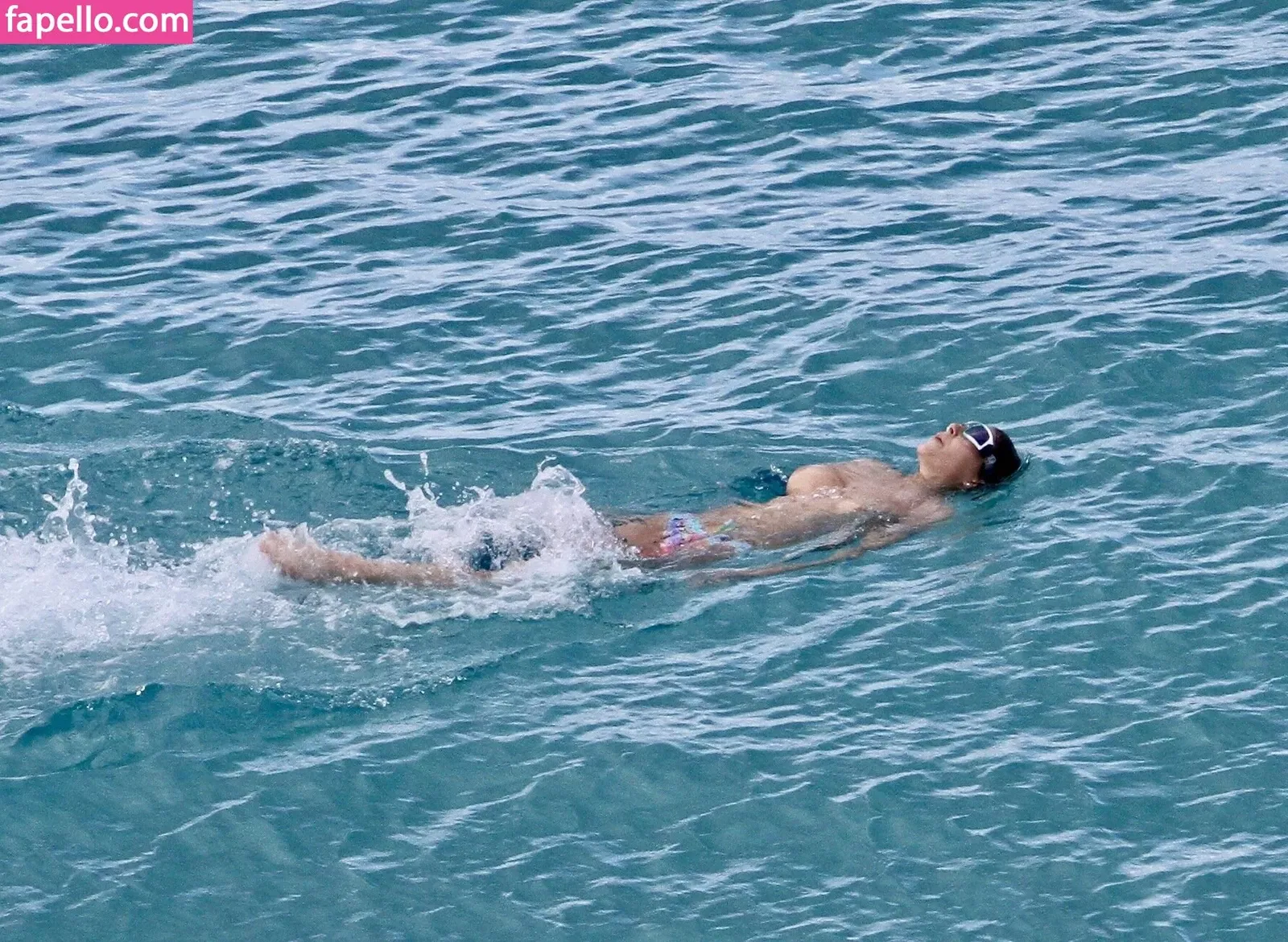 Laury Thilleman Onlyfans Photo Gallery 