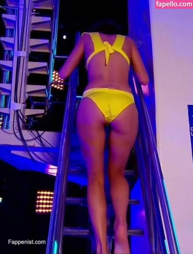 Laury Thilleman Onlyfans Photo Gallery 